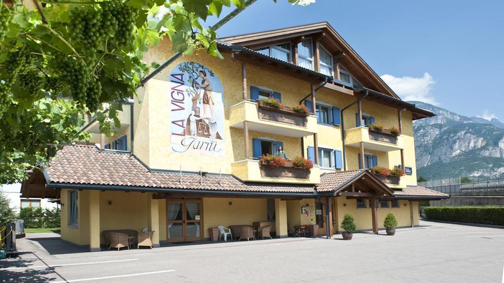 Hotel Garni La Vigna - Adult Friendly San Michele allʼAdige Exterior foto