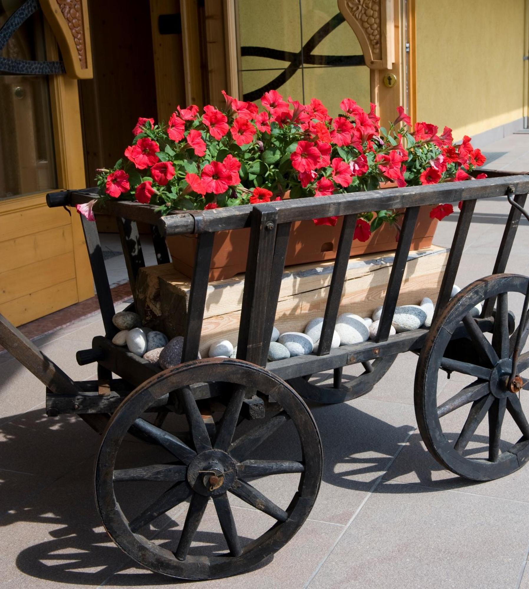 Hotel Garni La Vigna - Adult Friendly San Michele allʼAdige Exterior foto