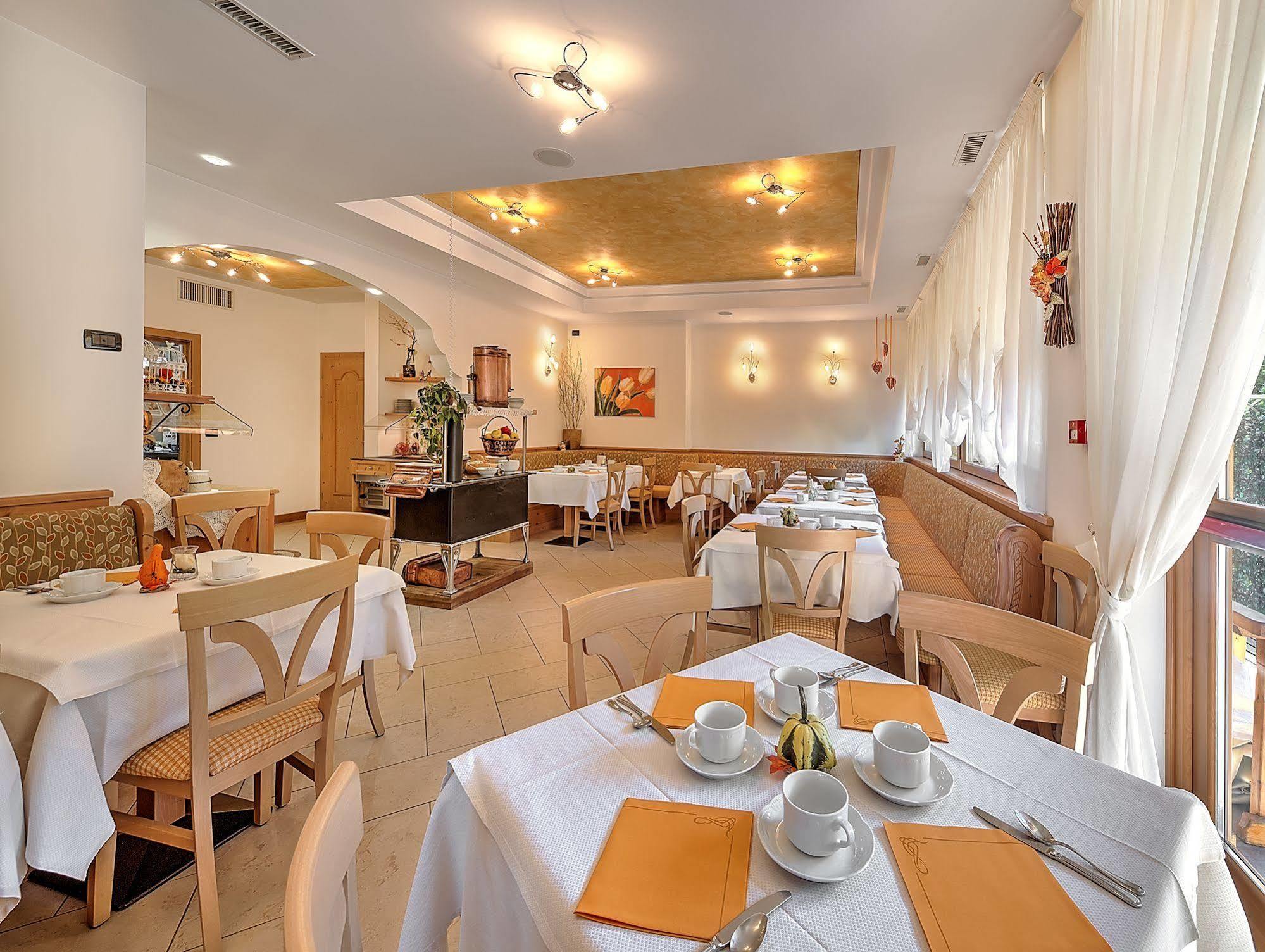 Hotel Garni La Vigna - Adult Friendly San Michele allʼAdige Exterior foto