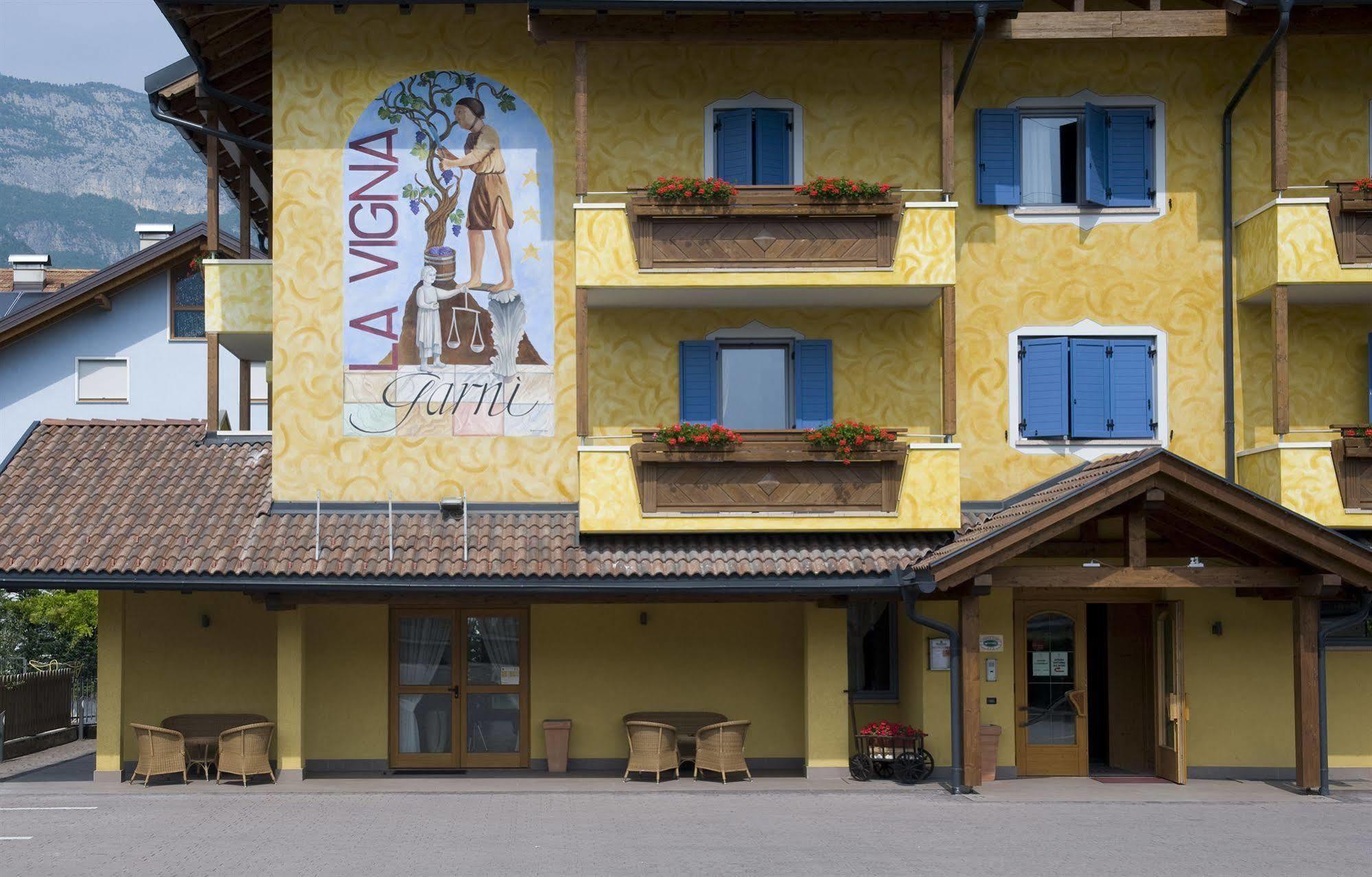 Hotel Garni La Vigna - Adult Friendly San Michele allʼAdige Exterior foto